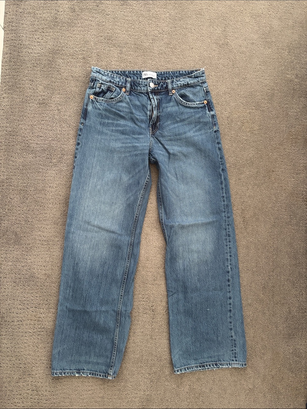 Zara women’s  Medium Blue Straight-Leg Jeans